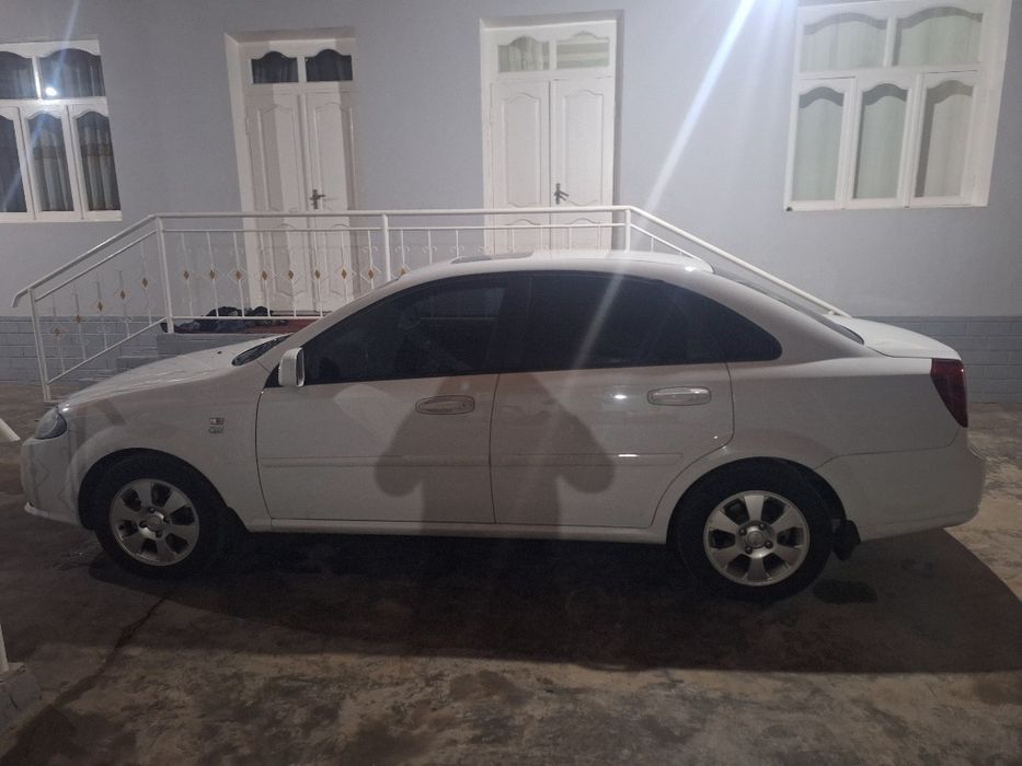 Srochna Jentra sotiladi