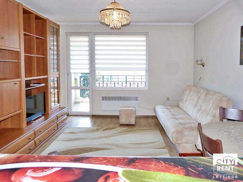 Дава се под наем Тристаен апартамент в Велико Търново, Център - 100 кв.м за 400 € - Снимка #1