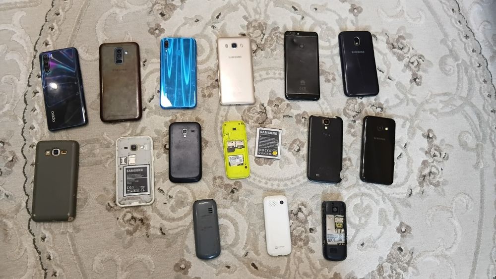 Продам телефоны на запчасти