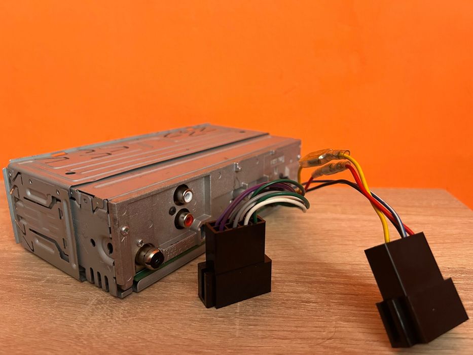 Vând Subwoofer JBL 1000W + stație+ player audio Sony