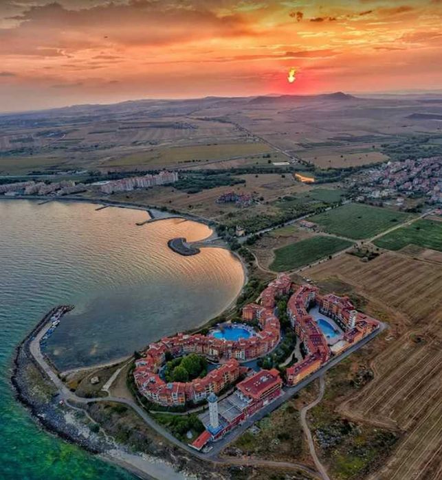 Продава се Тристаен апартамент в Ахелой - 82 кв.м за 1098 €/кв.м - Снимка #3