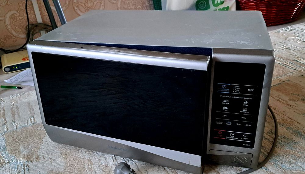 Микроволновка продам