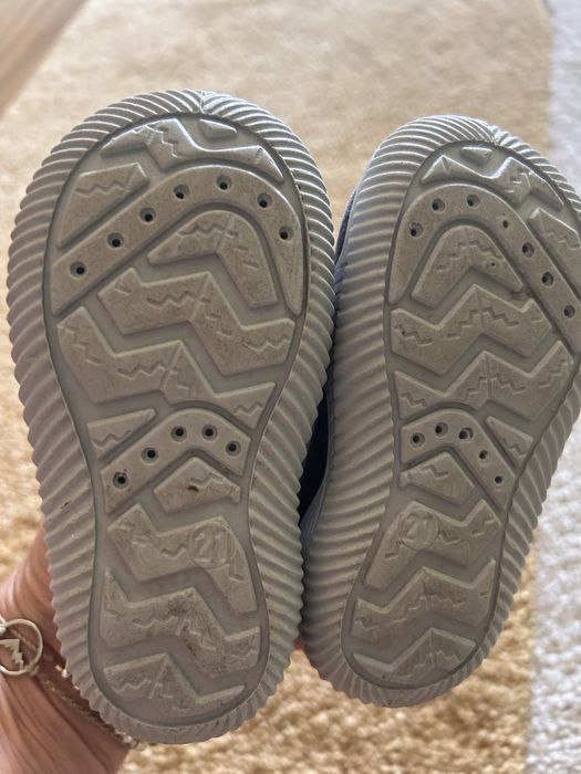 Детски обувки 20 номер за прохождане и домашни пантофи Колев и Колев