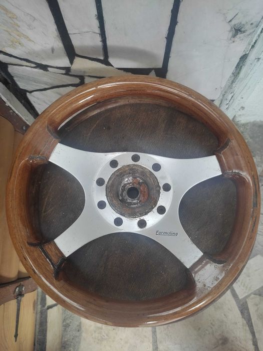 Махагонов дървен волан