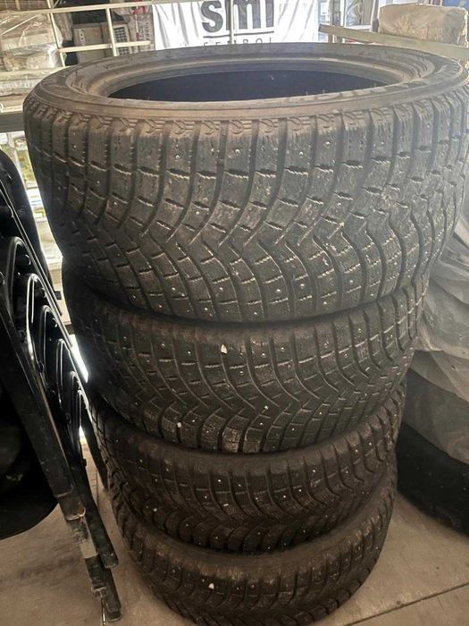 215/60 R16 Шины зимие шипованные б/у
