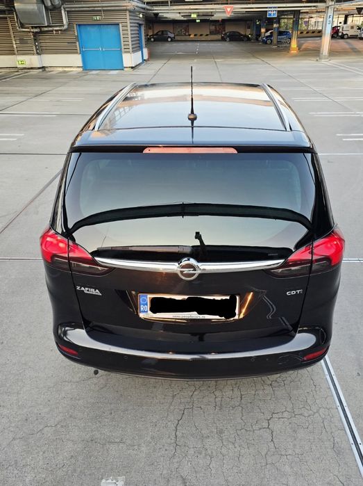 Vând Schimb Opel Zafira-C An-2012