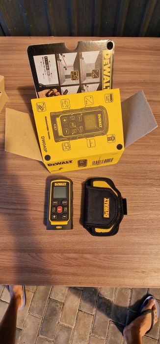 DeWALT DW040P 40m лазерный дальномер