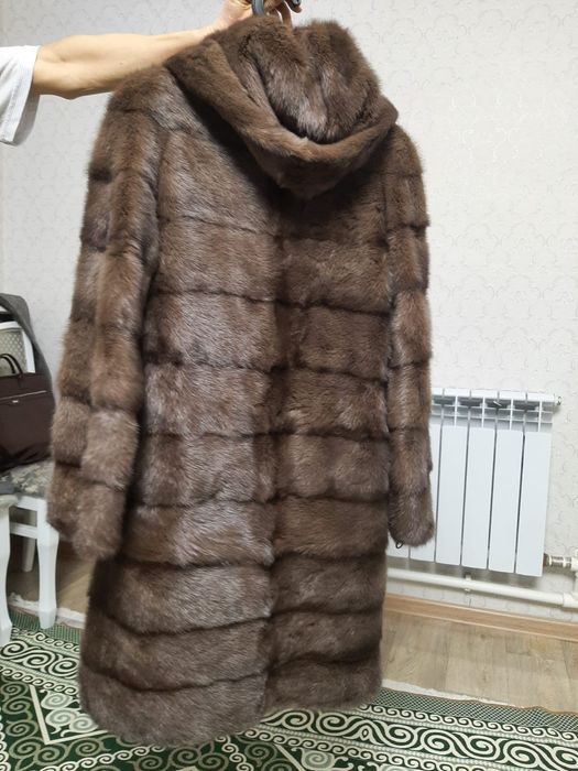 Продам норковую шубу новый
