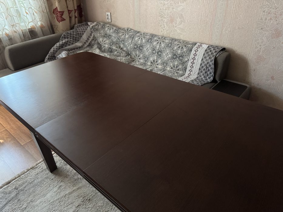 Продам обеденный стол (раскладной)