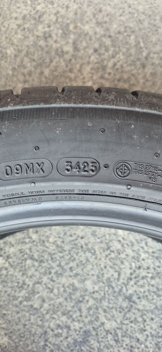 4 anvelope vara ca noi,fata Michelin 245/45/18,spate Goodyear 275/40/18.Pretul este pe bucata.