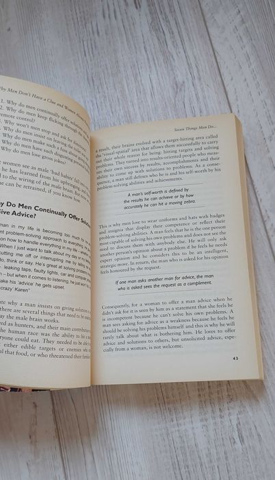 Why men dont have a clue and women always need more shoes (книга)