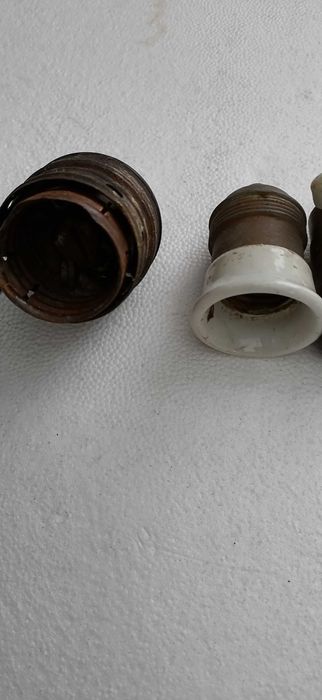 patru  dulii alama cu intrerupator  si  priza 2  simple 120lei