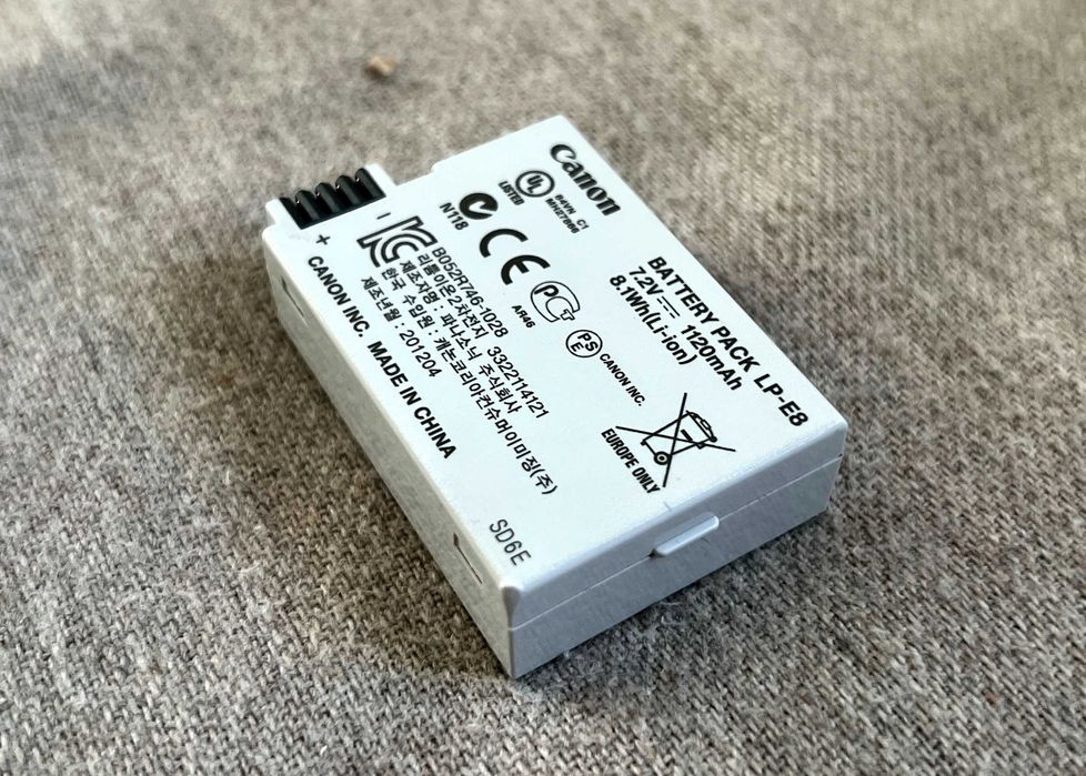 Canon LP-E8 acumulator original 7.2V 1120mAh Li-Ion stare bună