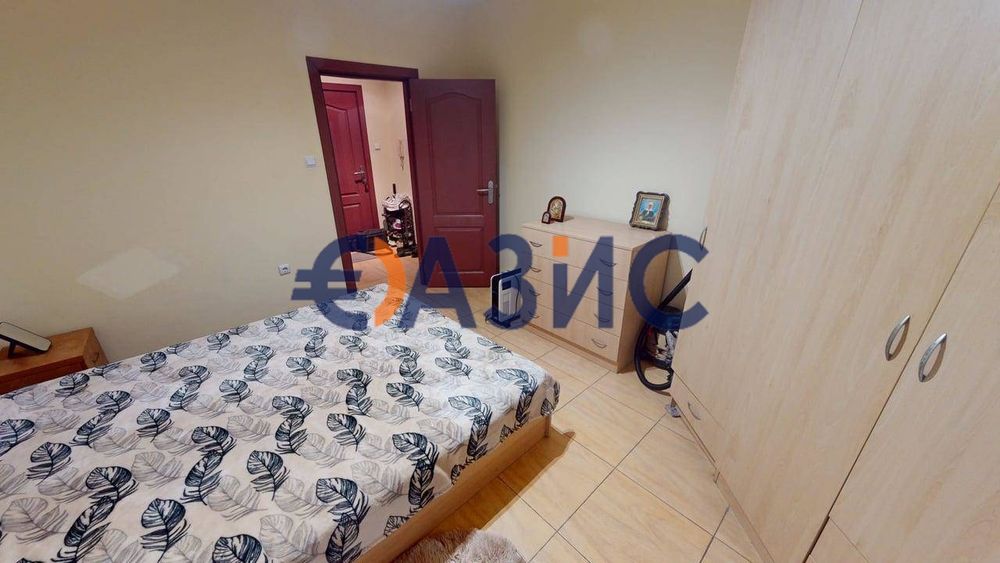 Продава се Двустаен апартамент в к.к. Слънчев бряг - 64 кв.м за 757 €/кв.м - Снимка #2