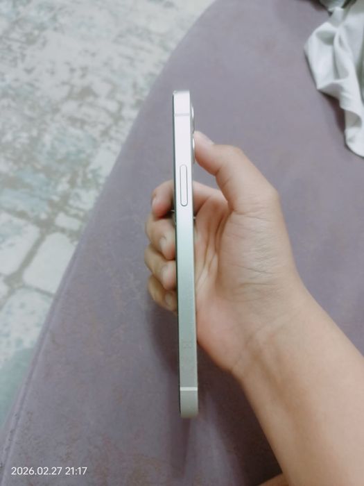 Айфон 12  с каробкой