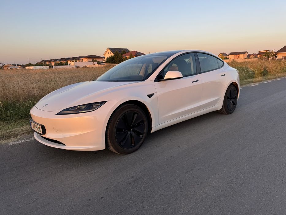 Tesla Model 3 Premium RWD SR