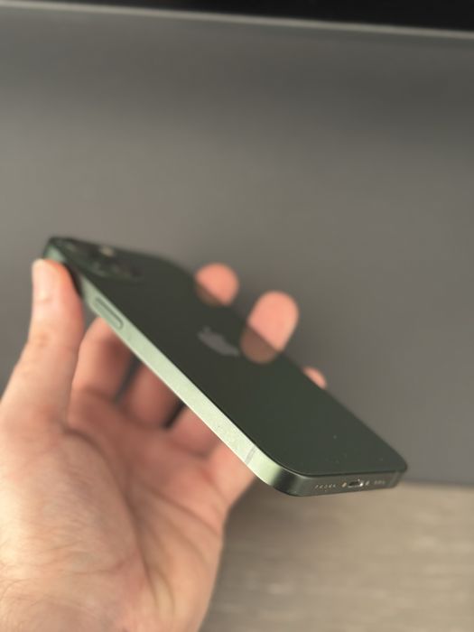 Iphone 13 зелен 128гб