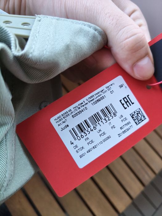 Hugo șapcă unisex verde deschis cu logo roșu mărime OS noua originala