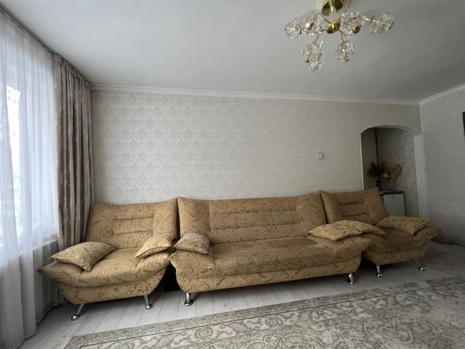 Диван с креслами