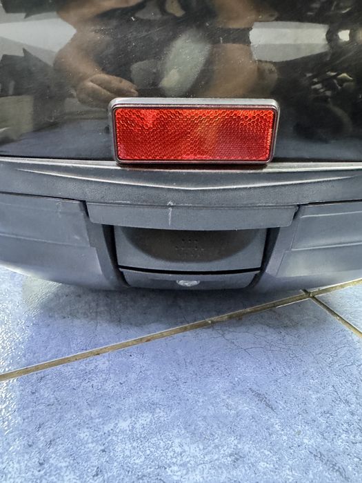 Top case piaggio mp3 cu suport de prindere si accesorii