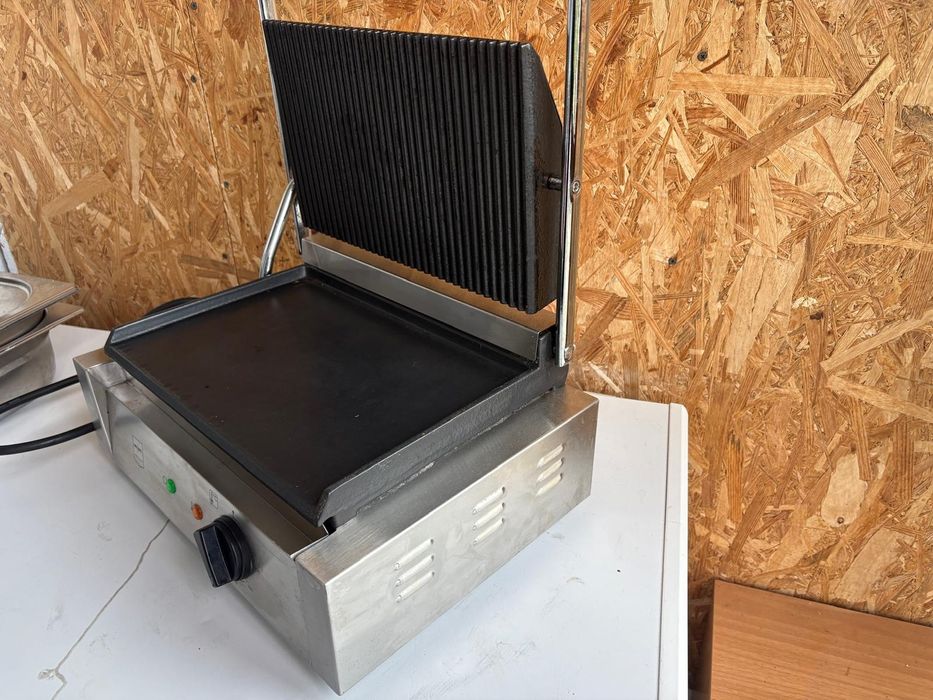 Grill electric profesional