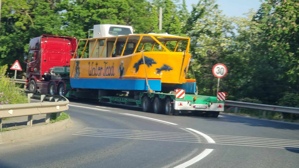 Vând vaporaș agrement