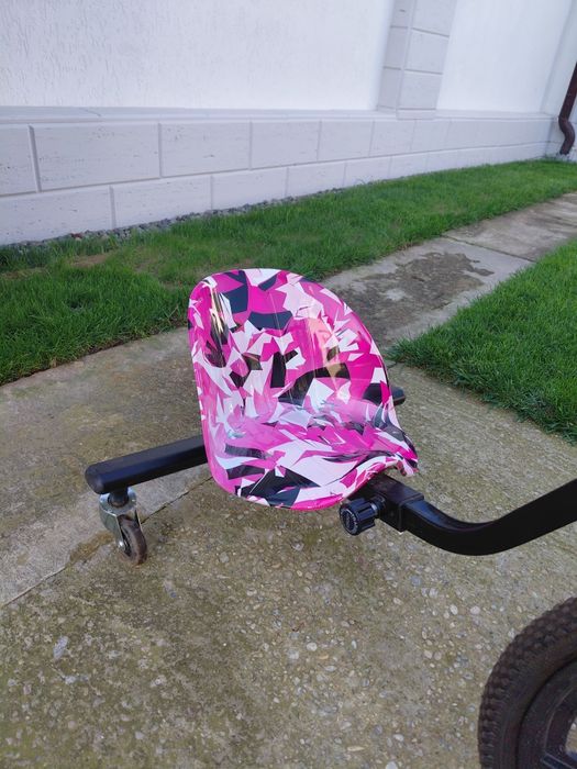 Vand trcicleta cu pedale
