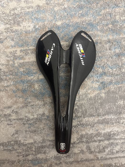 Сиденье на велосипед