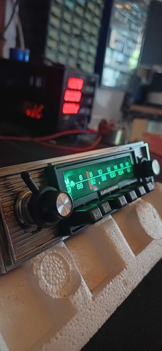 Radio auto cu bluetooh grunding