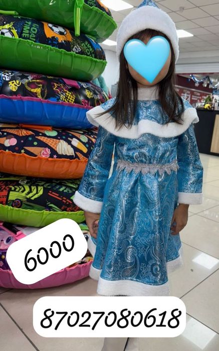 Продам новогодняя платья для девочек.