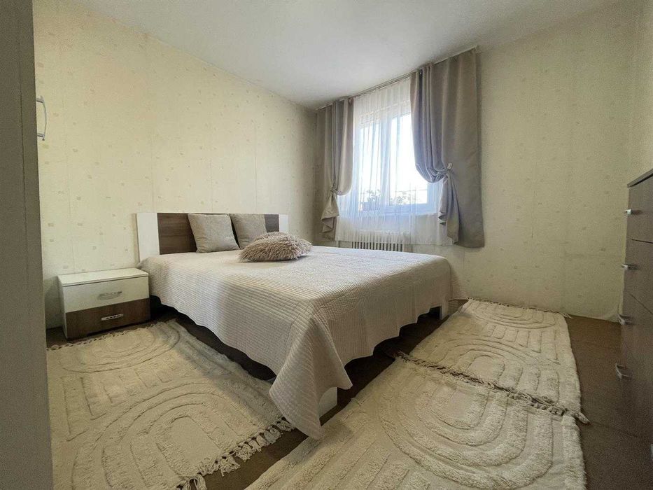 Дава се под наем Тристаен апартамент в Габрово, Център - 70 кв.м за 300.9 € - Снимка #1