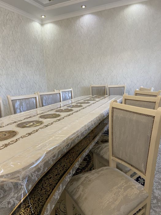 Мебель для гостинной Стол со стульями