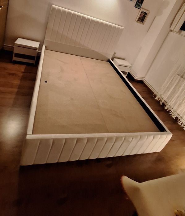 Pat tapitat  NOU   160x200