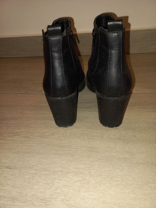 Botine dama, mărimea 38,Graceland