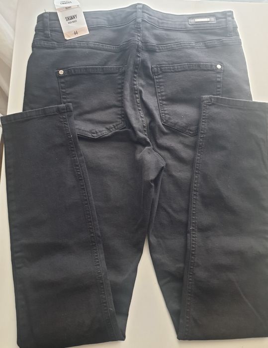 Blugi skinny, talie inalta, marimea 44, culoarea negru