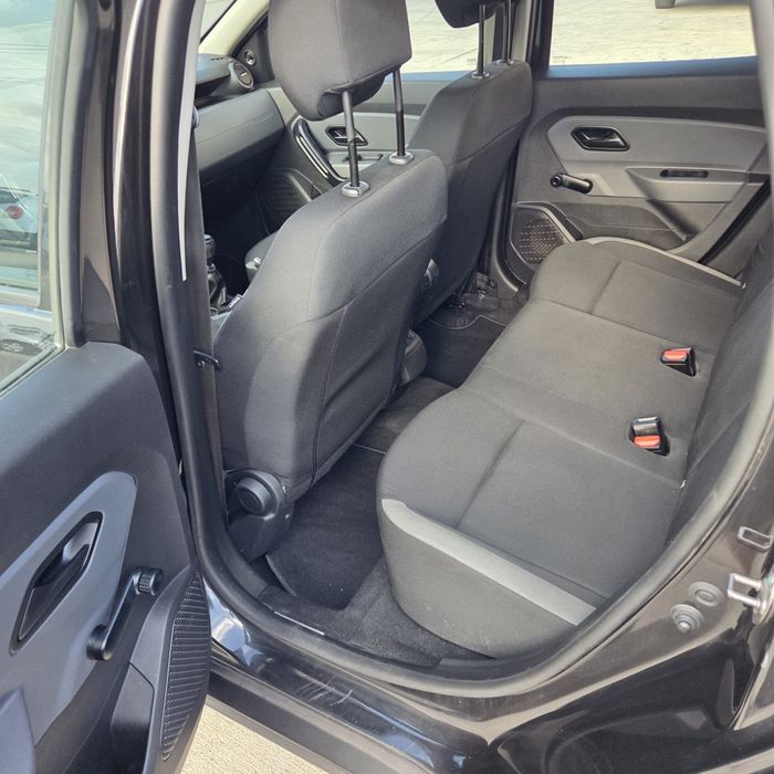 Duster 1,5 D. —an 2018 —-8300€