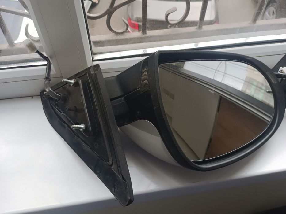 Продам передние зеркала Geely Emgrand X7