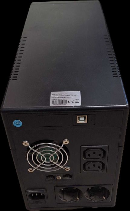 UPS Lео 2000 AP LCD