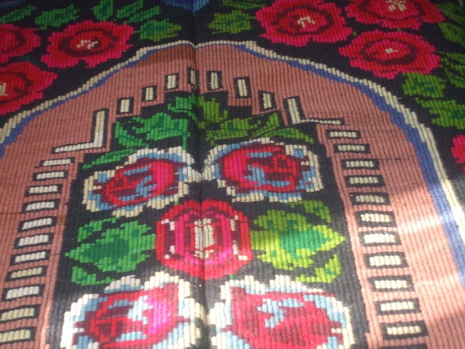 Coverturi noi Traditionale cu diferite Broderii