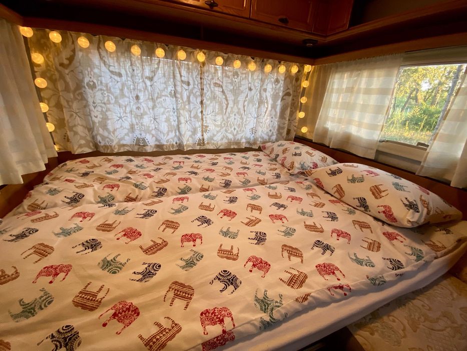 ЛЯТО 2026! Бохо Каравани под наем на “Кайт Къмпинг Градина” ДО ПЛАЖА