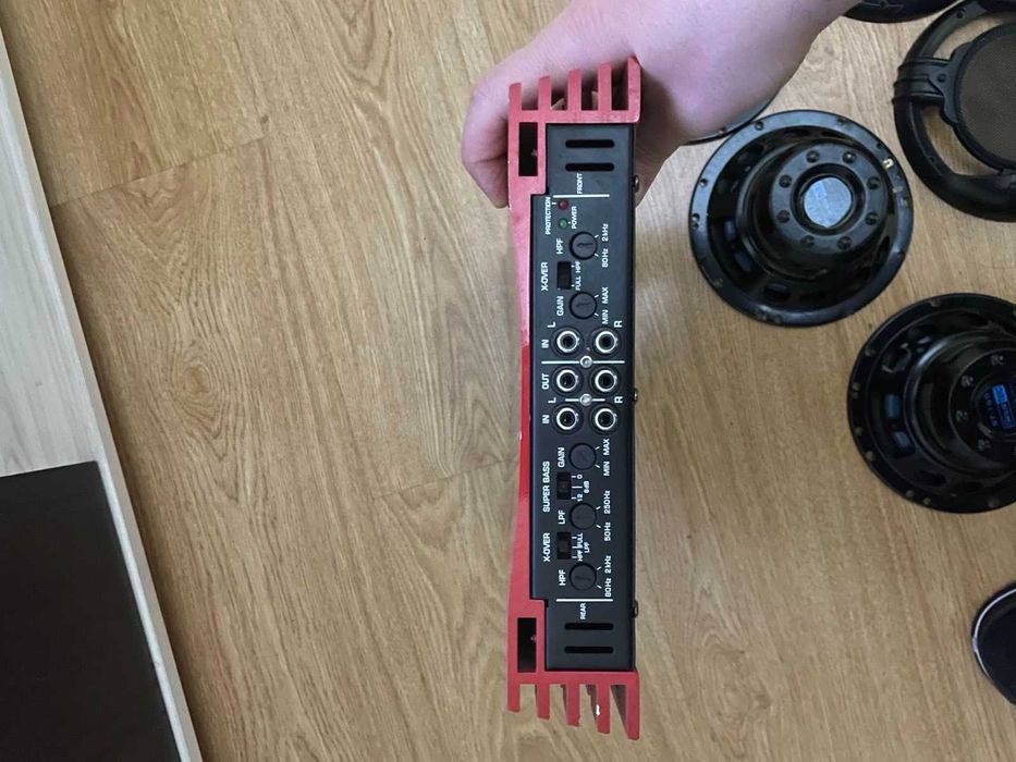 Усилвател Raweland XCA 400 + Система колони + пищялки Sinustec ST165