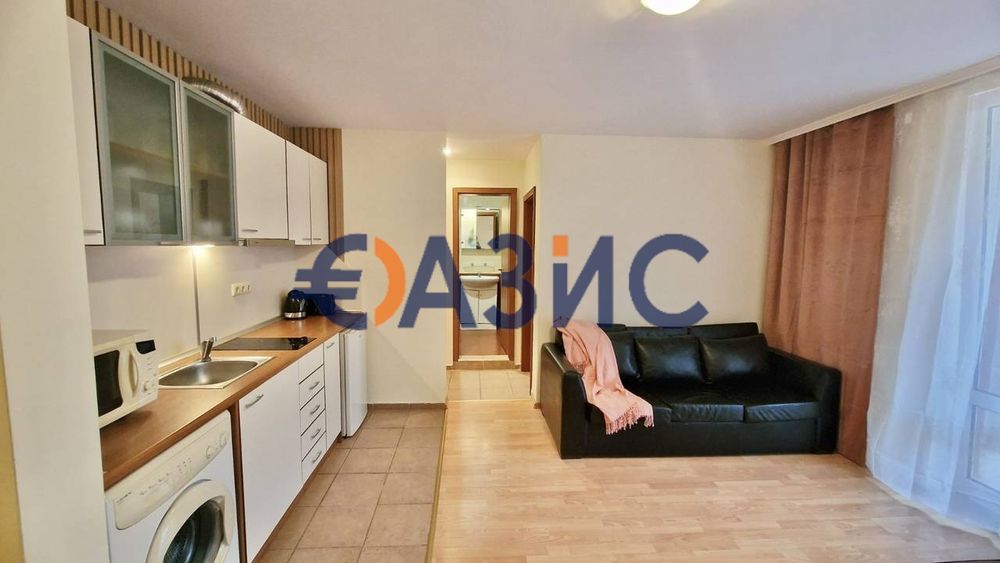 Продава се Тристаен апартамент в к.к. Слънчев бряг - 84 кв.м за 923 €/кв.м - Снимка #6