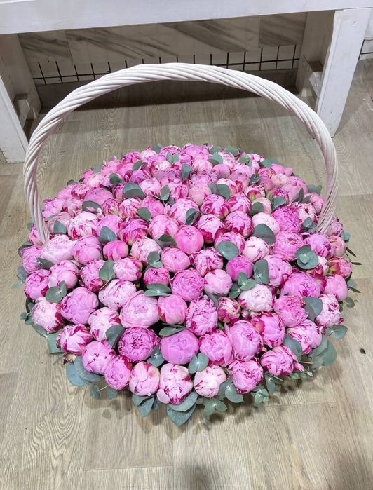 Пионы Розы цветы букет