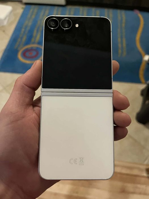 Samsung Galaxy Z Flip 7 FE