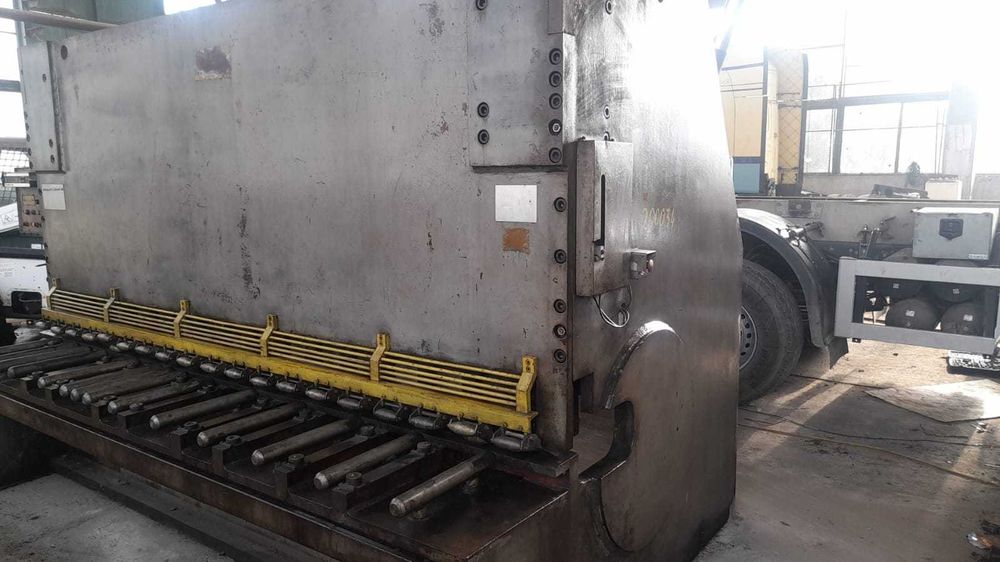 Foarfeca/ghilotina FDT 16-30 debitat tabla pana la 30 mm (NOUA)