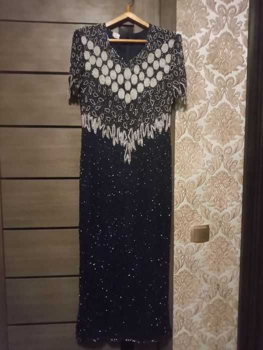 Женская одежда вечернее платье 46р 48р