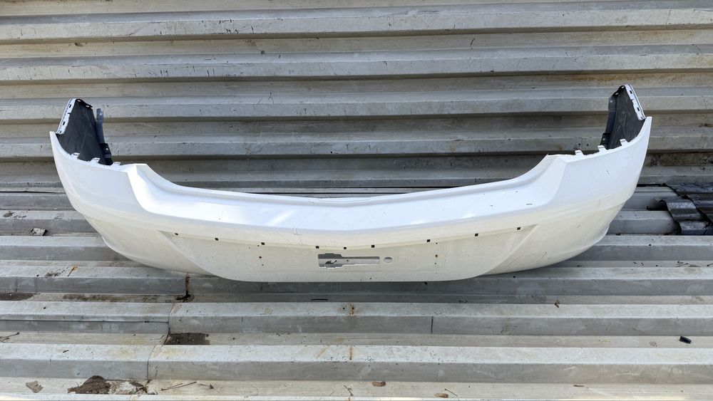 Lasetti va malibu faralari equinox bamfer malibu oldi bamfer