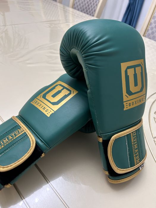 боксерские перчатки