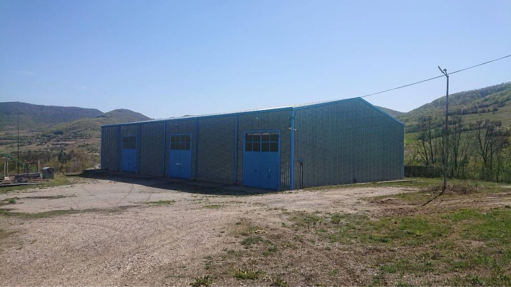 Метално хале ригел