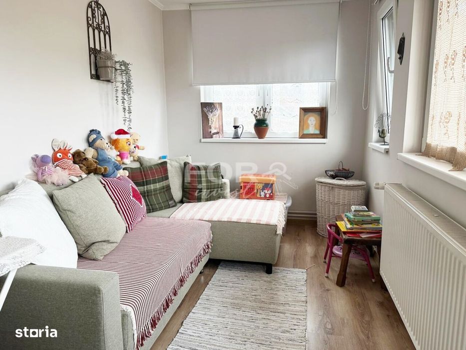 Apartament 3 camere de vanzare, la casa, zona Magheru